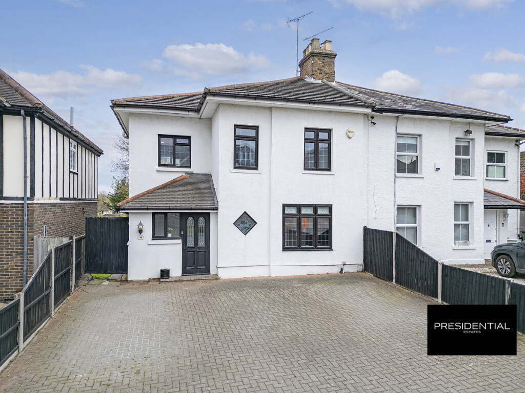 Hainault Road, Chigwell, IG7