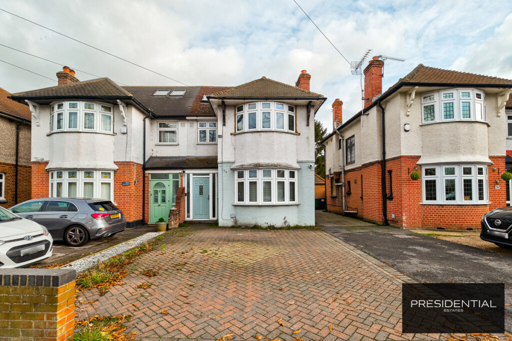 Sewardstone Road, Chingford, E4