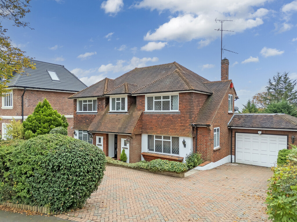 Stradbroke Drive, Chigwell, IG7