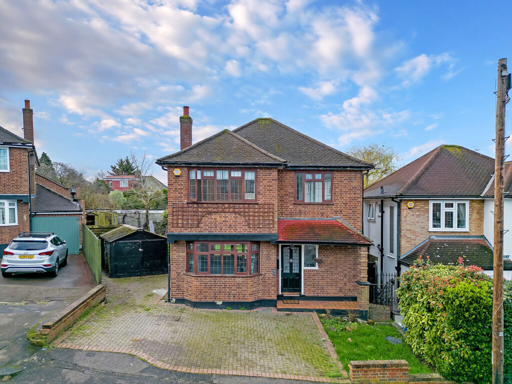 Dacre Close, Chigwell, IG7